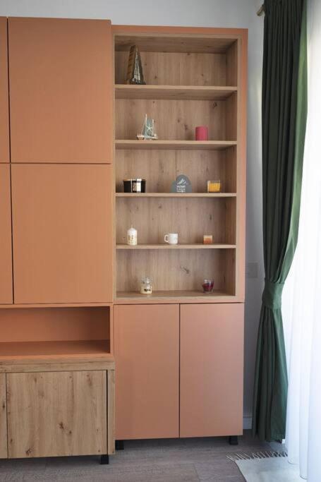 Eliza'S Apartment By Oasis Homes Oradea Exteriör bild