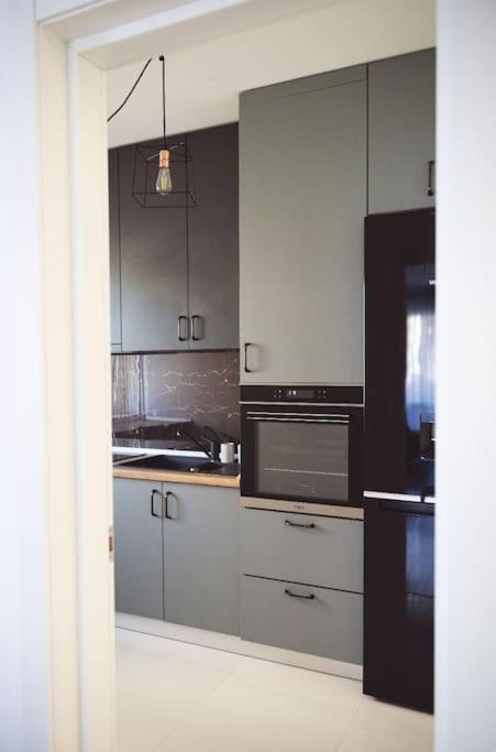 Eliza'S Apartment By Oasis Homes Oradea Exteriör bild