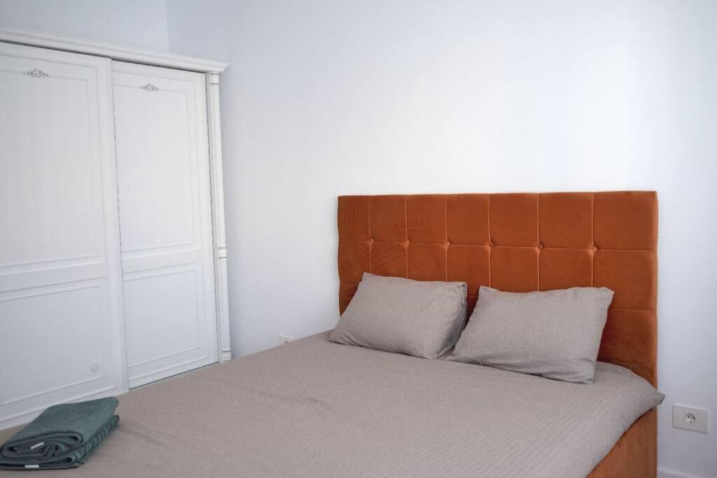 Eliza'S Apartment By Oasis Homes Oradea Exteriör bild